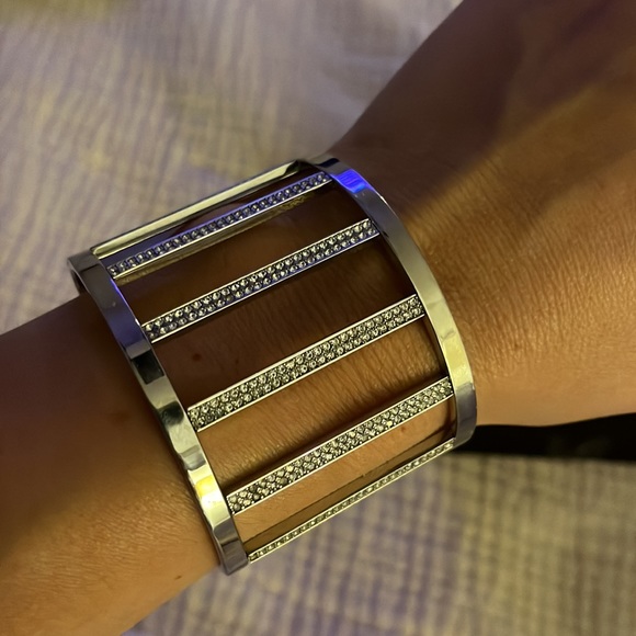 Michael Kors Bangle - Picture 5 of 8